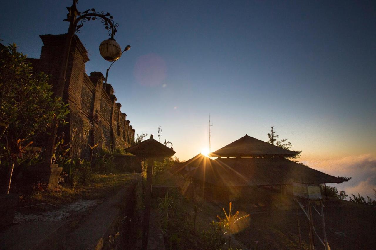 Ticket To The Moon Hammock Camp Villa Selat Exterior photo