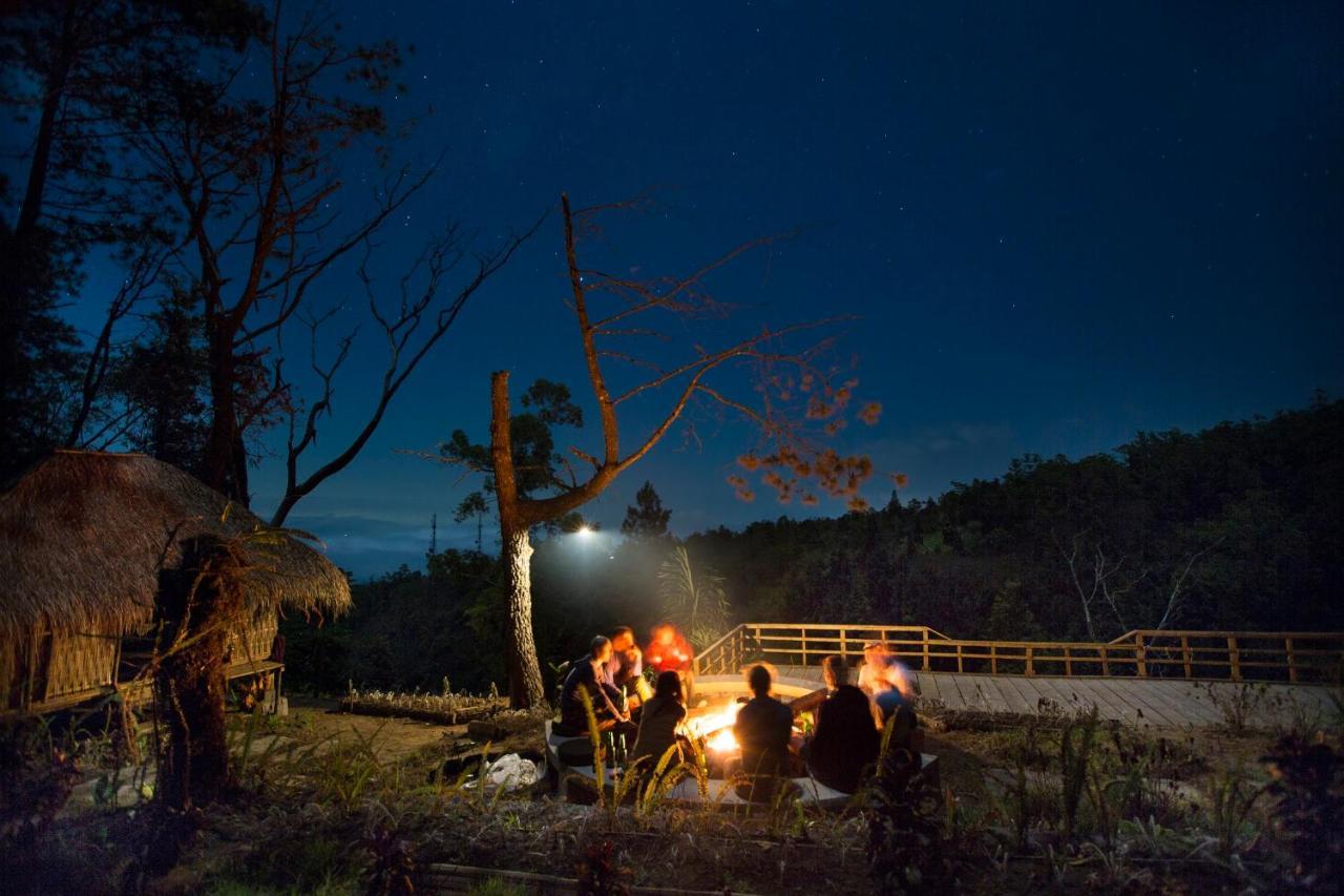 Ticket To The Moon Hammock Camp Villa Selat Exterior photo